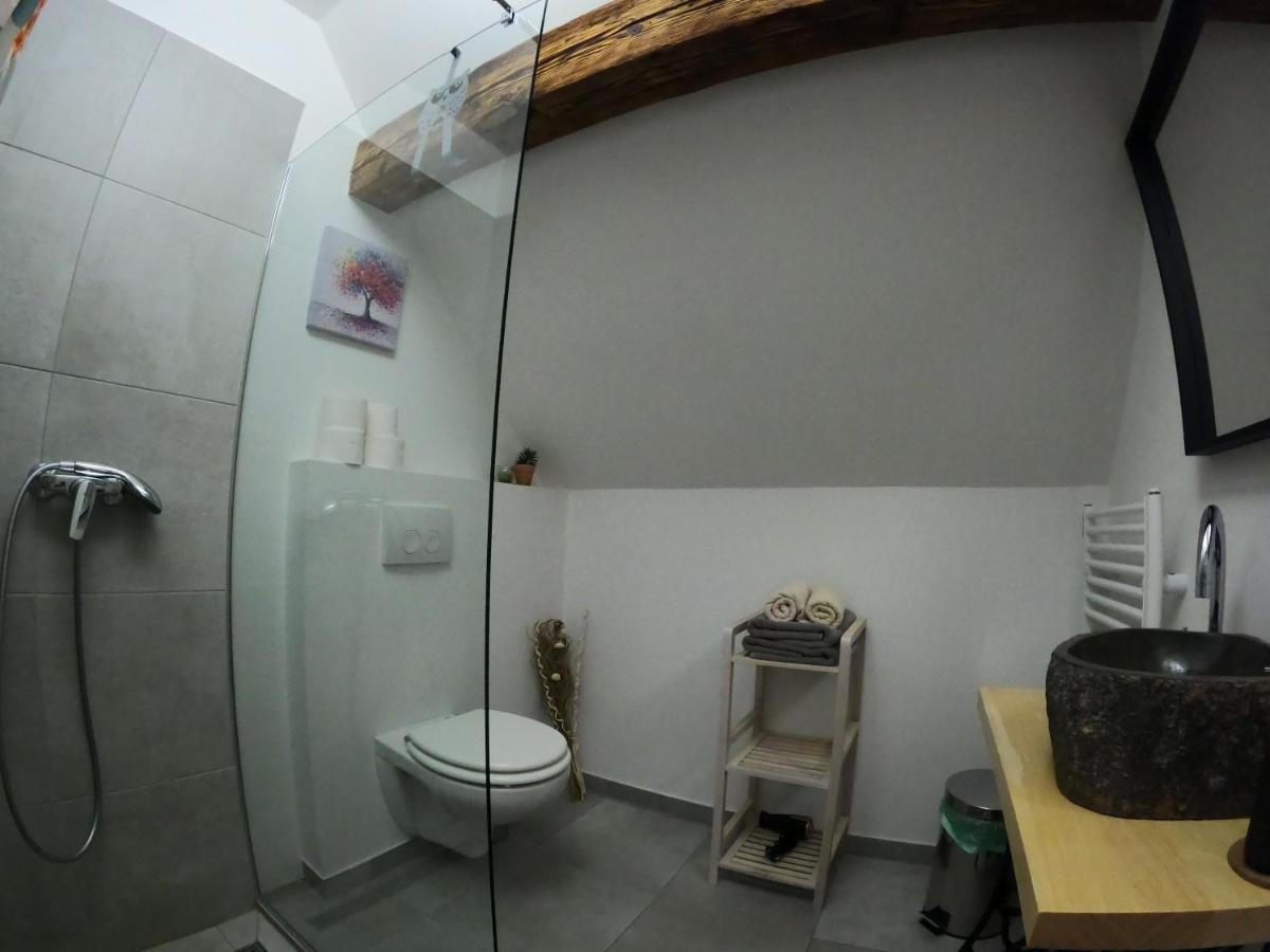 Juvanova Hous - Rooms Luce Exterior photo